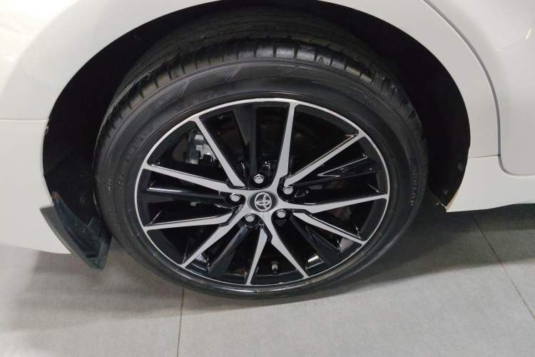 Used Toyota Camry 2021 2.0S FENGSHANG Edition Right Rear Wheel Hub