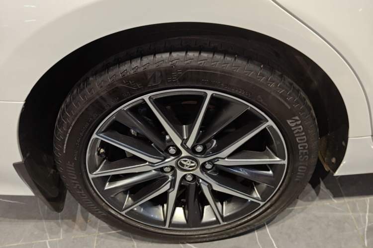 Used Toyota Camry 2021 2.5G Luxury Edition Right Rear Wheel Hub
