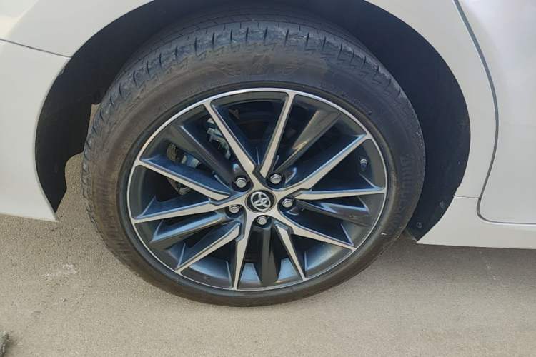 Used Toyota Camry 2021 2.5G Luxury Edition Right Rear Wheel Hub
