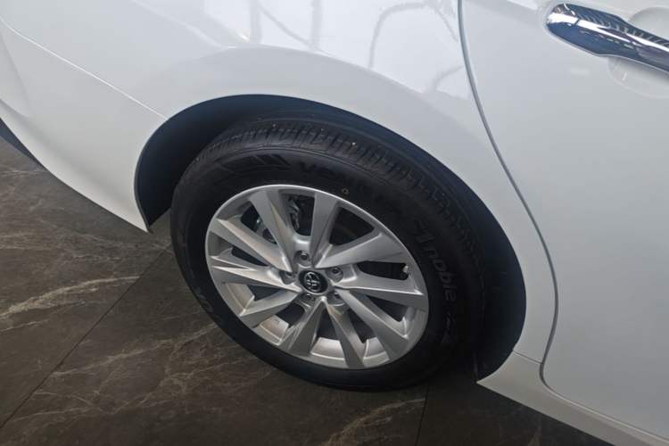 Used Toyota Camry 2021 2.0G Luxury Edition Right Rear Wheel Hub