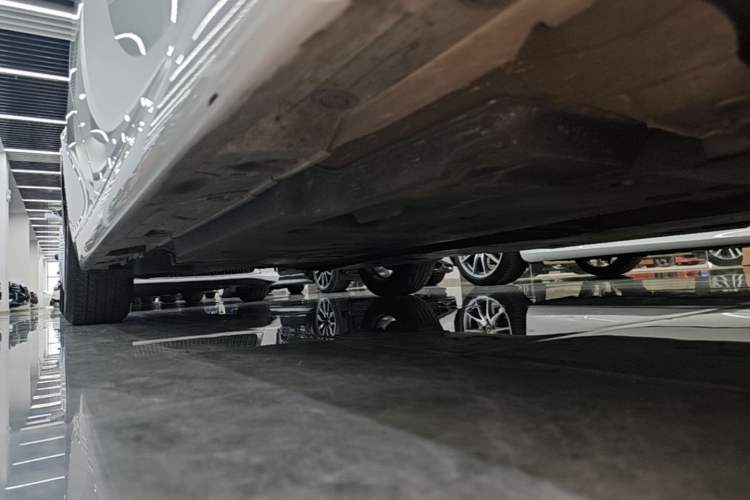 Used Toyota Camry 2021 2.0G Luxury Edition Right Side Sill