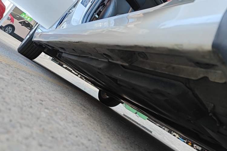 Used Toyota Camry 2021 2.0G Luxury Edition Right Side Sill