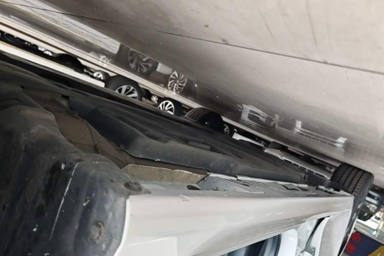 Used Toyota Camry 2021 Dual-Motor 2.5HG Luxury Edition Right Side Sill
