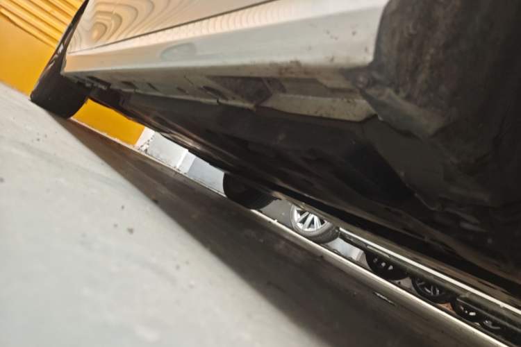 Used Toyota Camry 2021 2.5G Luxury Edition Right Side Sill