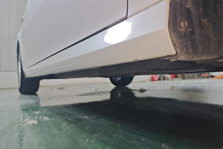 Used Toyota Camry 2021 2.0G Luxury Edition Right Side Sill