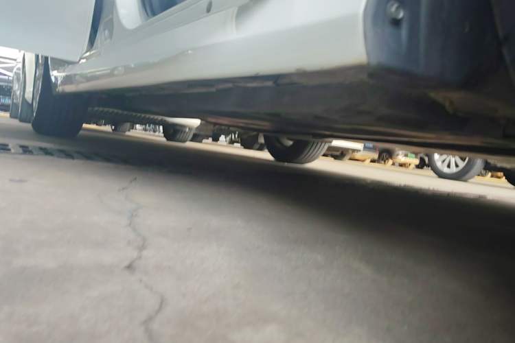 Used Toyota Camry 2021 2.0G Luxury Edition Right Side Sill