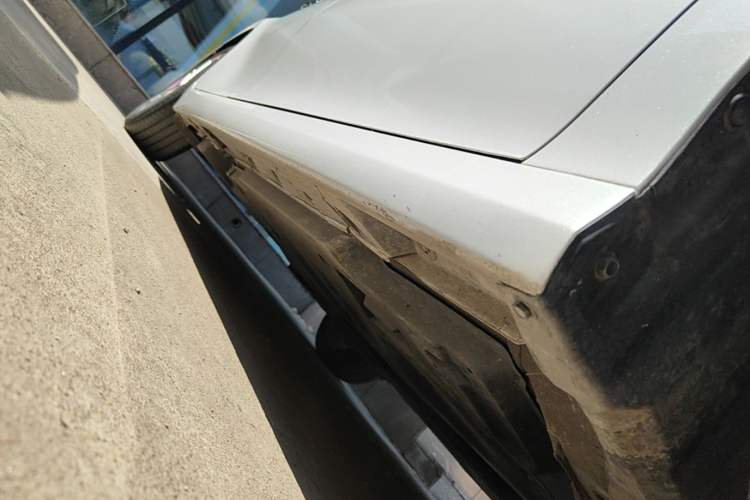 Used Toyota Camry 2021 2.0G Luxury Edition Right Side Sill