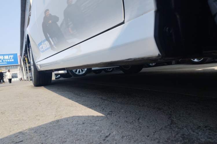 Used Toyota Camry 2021 2.0G Luxury Edition Right Side Sill