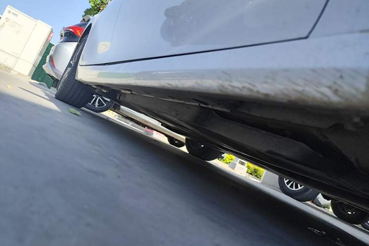 Used Toyota Camry 2021 2.5G Luxury Edition Right Side Sill