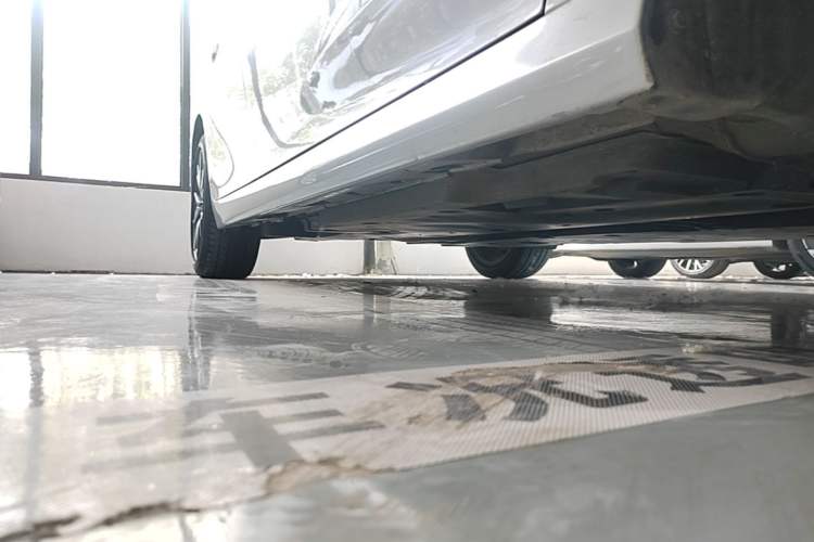 Used Toyota Camry 2021 2.5G Luxury Edition Right Side Sill