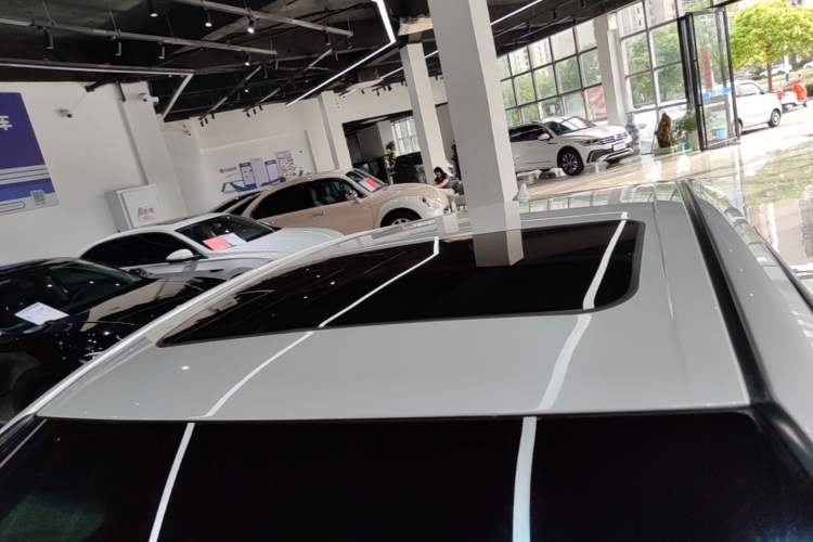 Used Toyota Camry 2021 2.0G Luxury Edition Roof