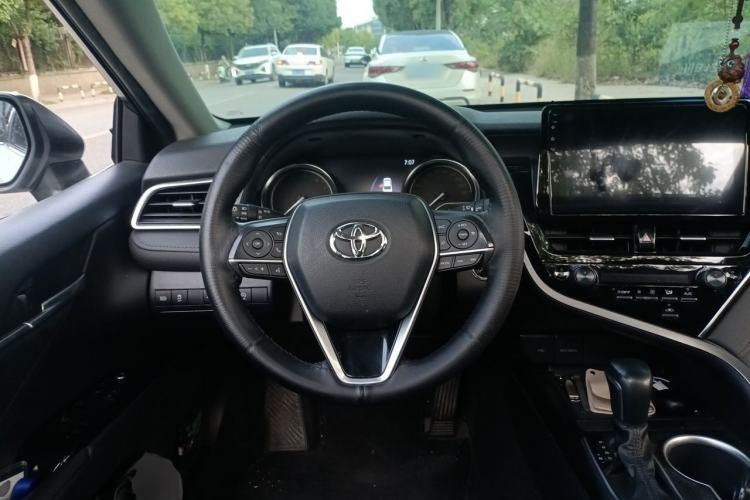 Used Toyota Camry 2021 2.0G Luxury Edition Steering Wheel