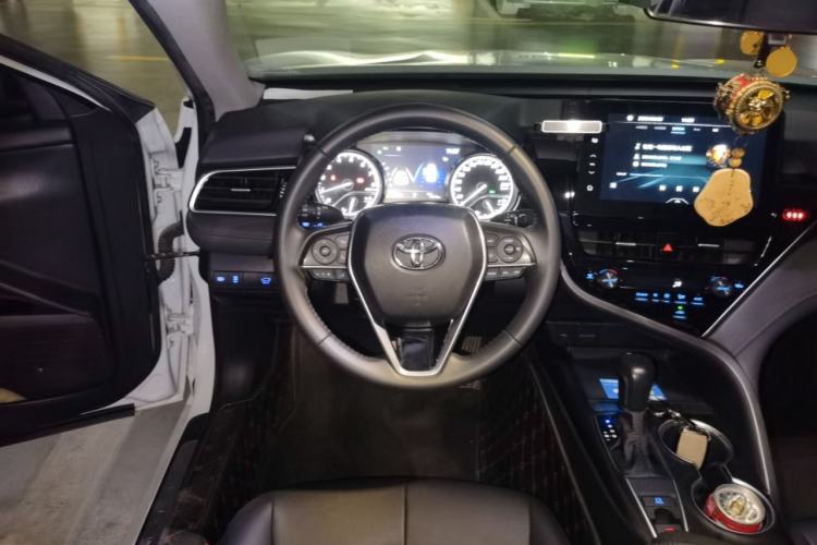 Used Toyota Camry 2021 2.0G Luxury Edition Steering Wheel