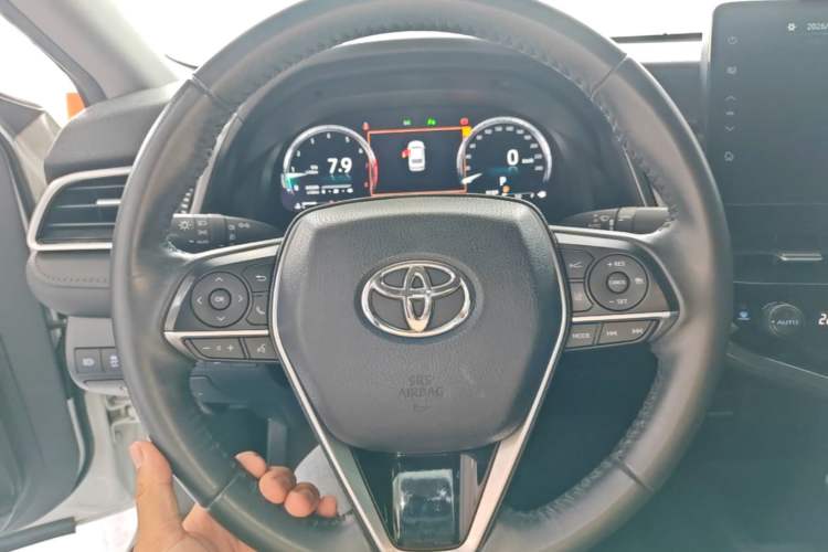 Used Toyota Camry 2021 2.5G Luxury Edition Steering Wheel