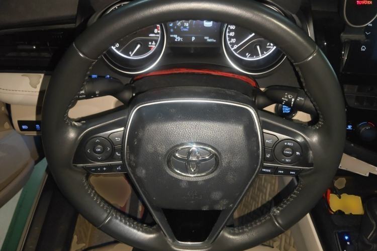 Used Toyota Camry 2021 2.0G Luxury Edition Steering Wheel