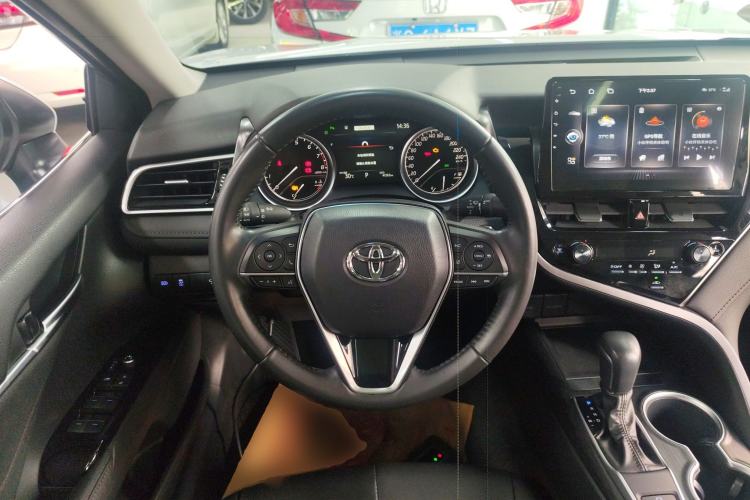Used Toyota Camry 2021 2.0G Luxury Edition Steering Wheel
