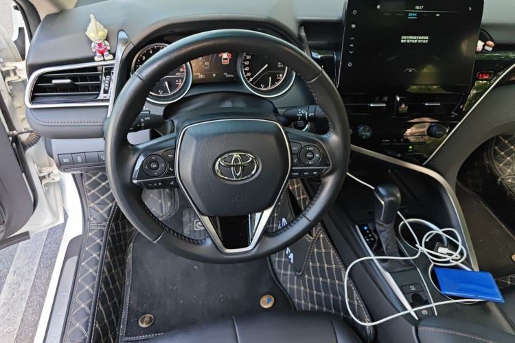 Used Toyota Camry 2021 2.0G Luxury Edition Steering Wheel