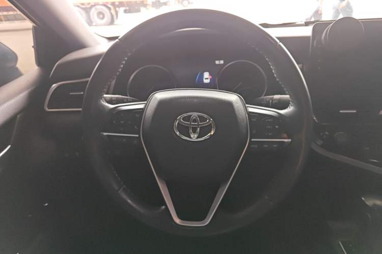 Used Toyota Camry 2021 2.0G Luxury Edition Steering Wheel