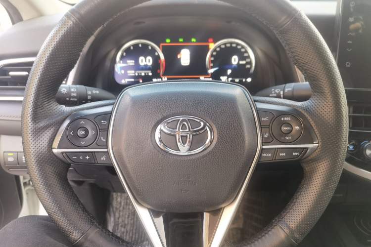 Used Toyota Camry 2021 2.5G Luxury Edition Steering Wheel