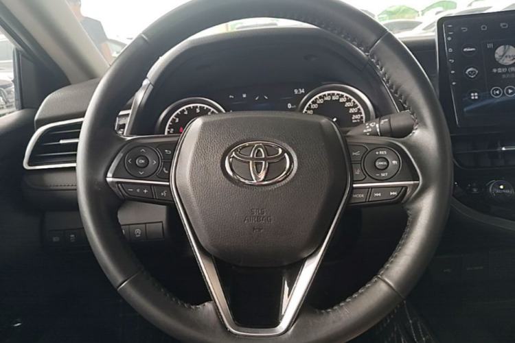 Used Toyota Camry 2021 2.0G Luxury Edition Steering Wheel