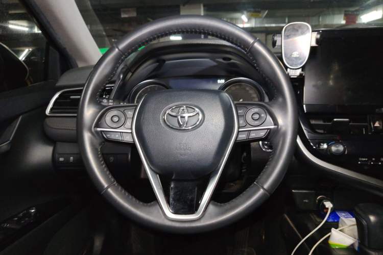 Used Toyota Camry 2021 2.0G Luxury Edition Steering Wheel