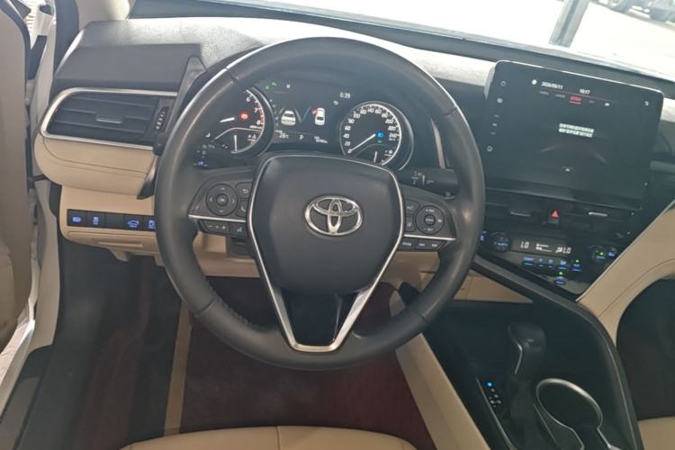 Used Toyota Camry 2021 2.0G Luxury Edition Steering Wheel