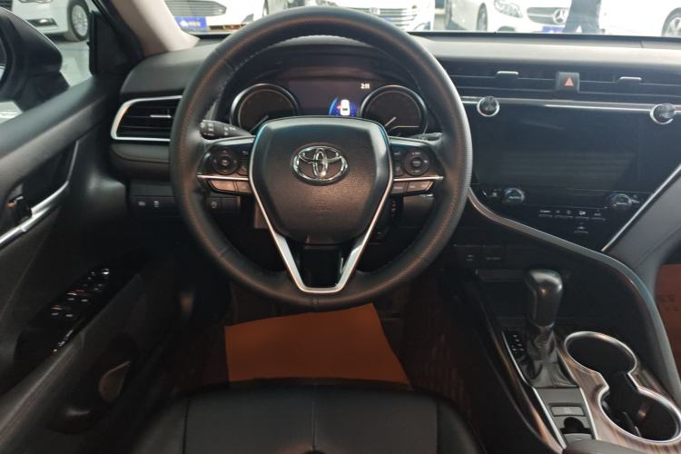 Used Toyota Camry 2021 2.0G Luxury Edition Steering Wheel