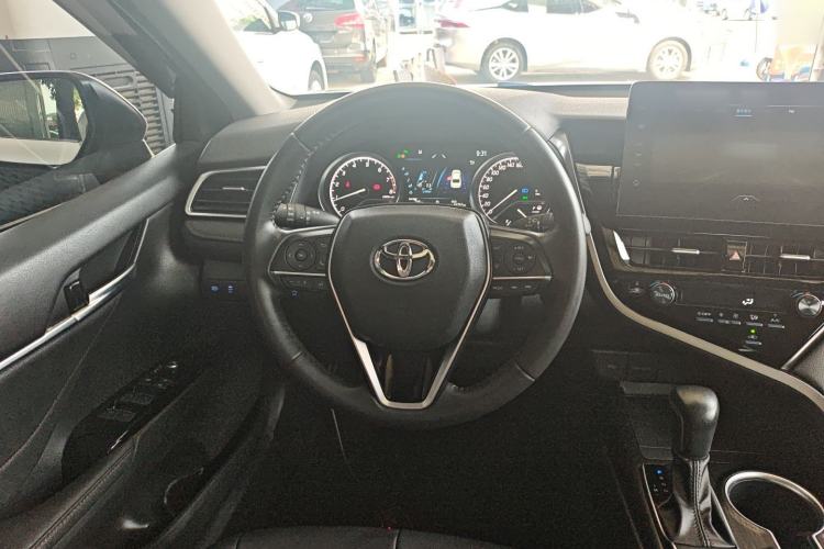Used Toyota Camry 2021 2.0G Luxury Edition Steering Wheel