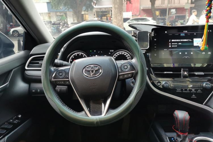 Used Toyota Camry 2021 2.0G Luxury Edition Steering Wheel