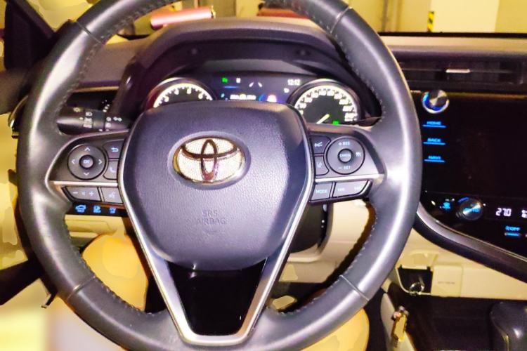 Used Toyota Camry 2021 2.0G Luxury Edition Steering Wheel