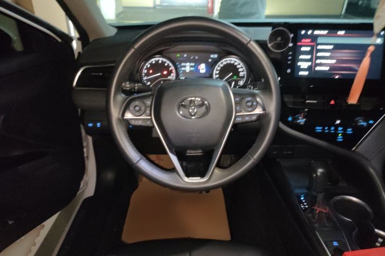 Used Toyota Camry 2021 2.0G Luxury Edition Steering Wheel