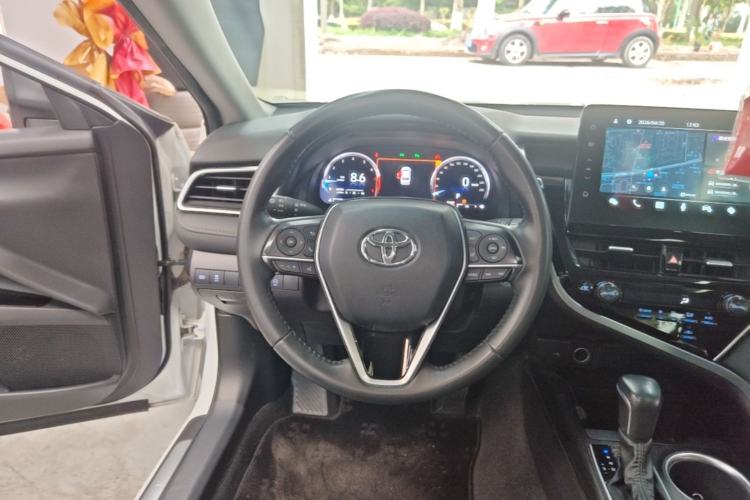 Used Toyota Camry 2021 2.5G Luxury Edition Steering Wheel