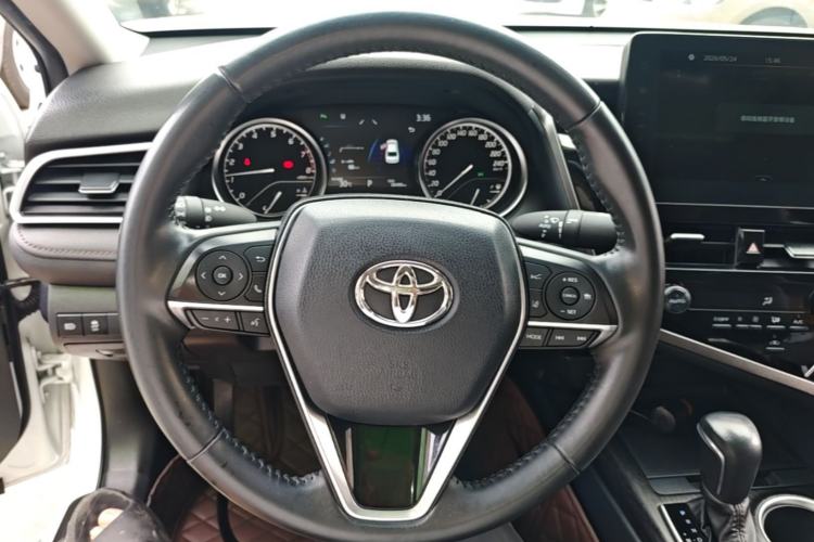 Used Toyota Camry 2021 2.0G Luxury Edition Steering Wheel