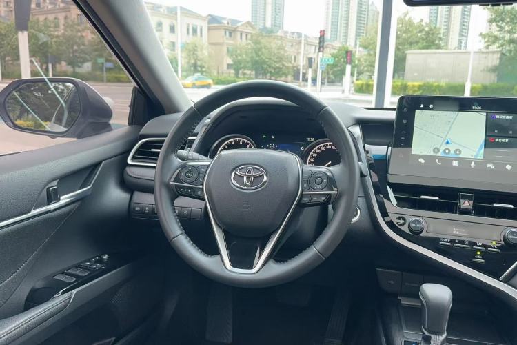Used Toyota Camry 2021 2.0G Luxury Edition Steering Wheel