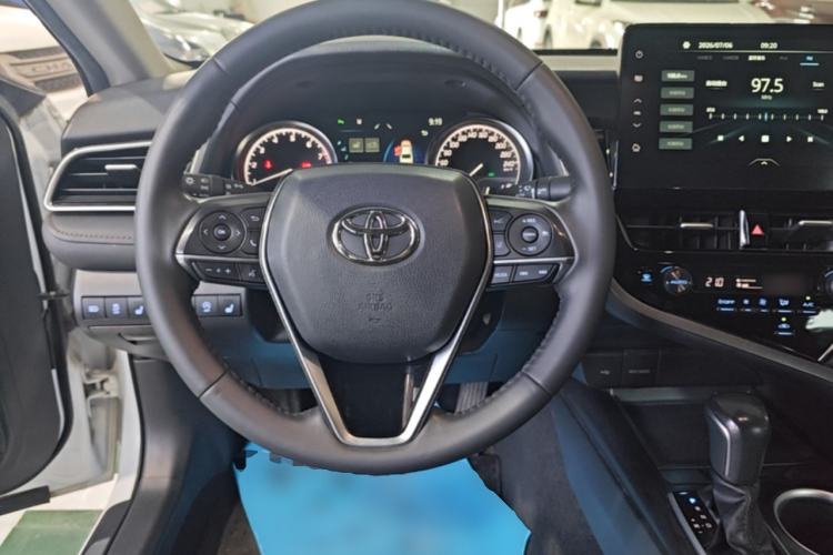 Used Toyota Camry 2021 2.0G Luxury Edition Steering Wheel