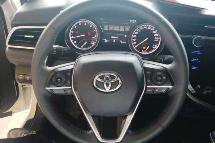 Used Toyota Camry 2021 2.0G Luxury Edition Steering Wheel