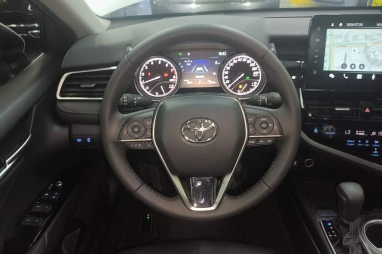 Used Toyota Camry 2021 2.0G Luxury Edition Steering Wheel