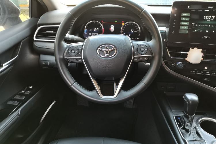 Used Toyota Camry 2021 2.5G Luxury Edition Steering Wheel