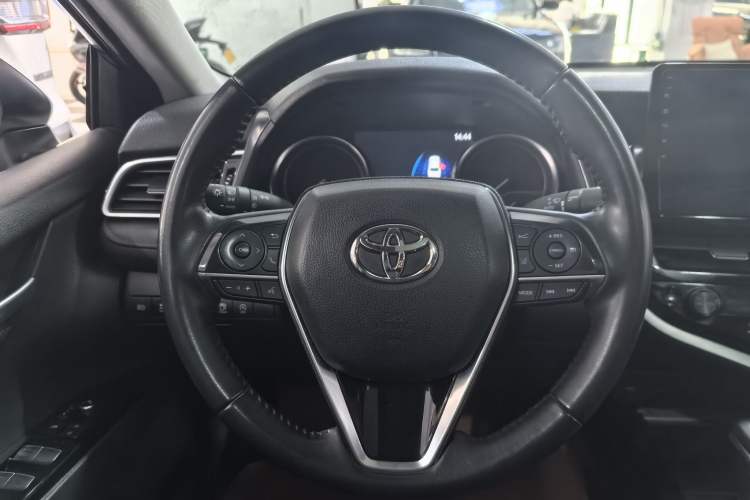 Used Toyota Camry 2021 2.0G Luxury Edition Steering Wheel