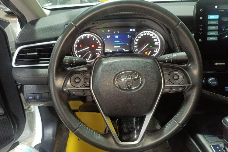 Used Toyota Camry 2021 2.0G Luxury Edition Steering Wheel