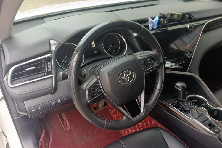 Used Toyota Camry 2021 2.0E Elite Edition Steering Wheel