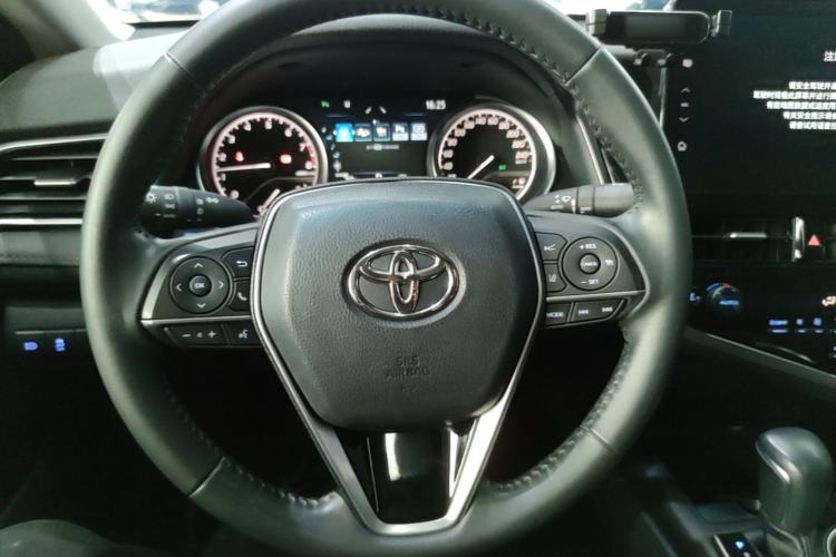 Used Toyota Camry 2021 2.0G Luxury Edition Steering Wheel