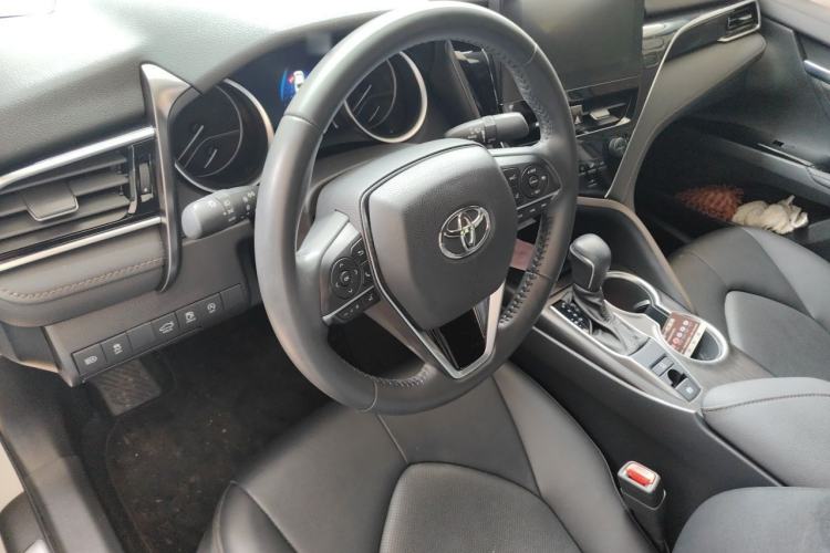 Used Toyota Camry 2021 2.0G Luxury Edition Steering Wheel