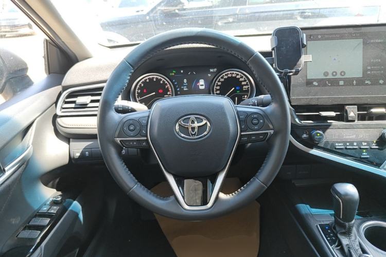 Used Toyota Camry 2021 2.0G Luxury Edition Steering Wheel