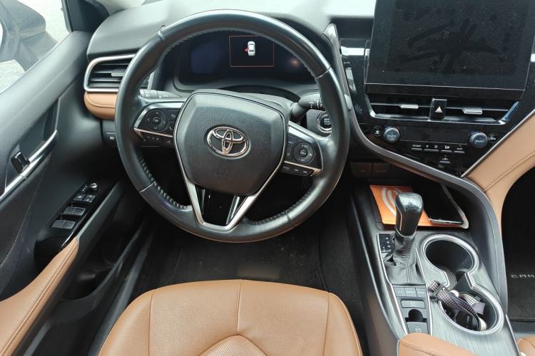Used Toyota Camry 2021 2.5G Luxury Edition Steering Wheel