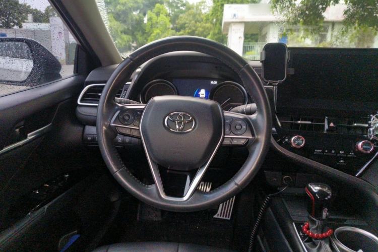 Used Toyota Camry 2021 2.0G Luxury Edition Steering Wheel