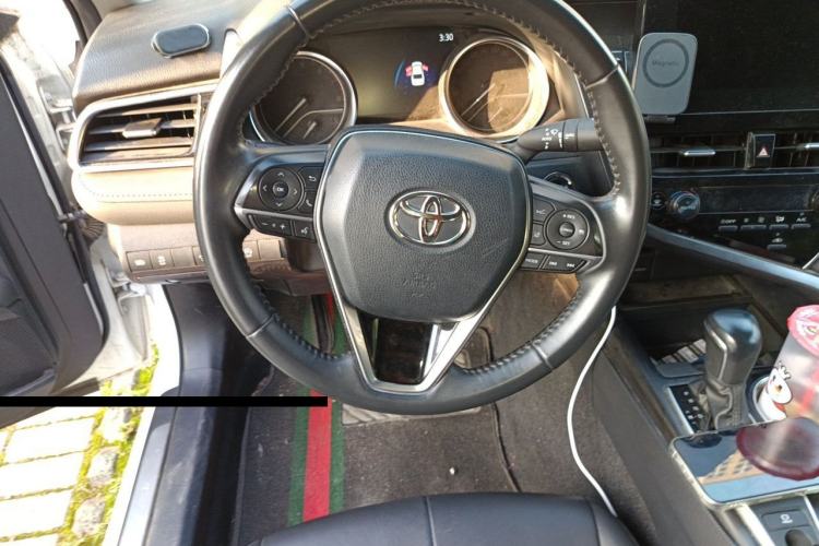 Used Toyota Camry 2021 2.0G Luxury Edition Steering Wheel