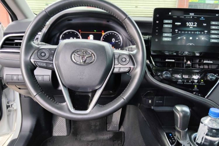 Used Toyota Camry 2021 2.5G Luxury Edition Steering Wheel