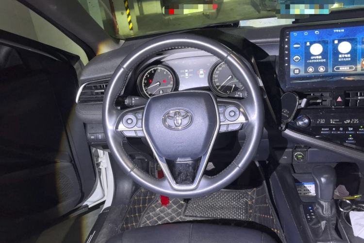 Used Toyota Camry 2021 2.0G Luxury Edition Steering Wheel