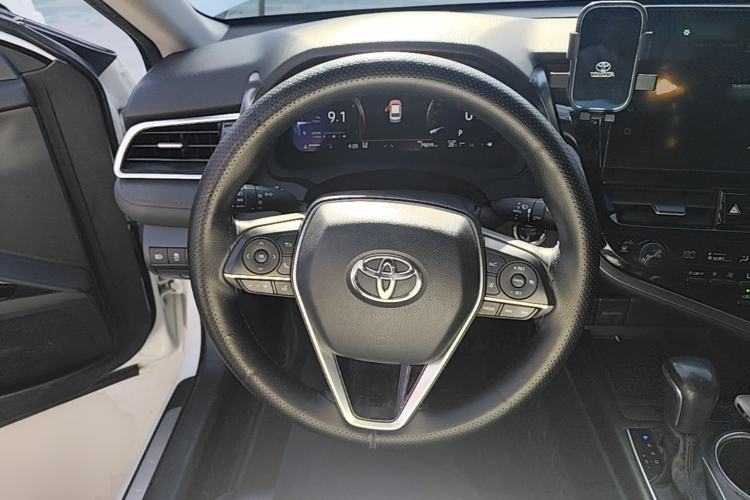 Used Toyota Camry 2021 2.5G Luxury Edition Steering Wheel